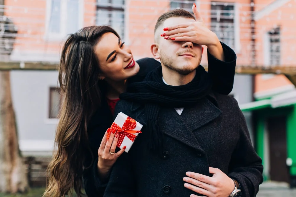 What Is a Good Valentine Gift for Husband?